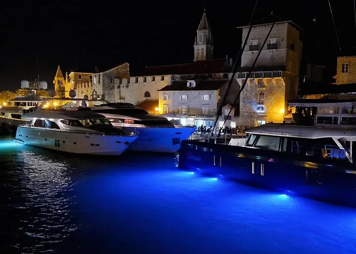 Croatia Trogir, 4 Rooms, Pool 4km Apartment *