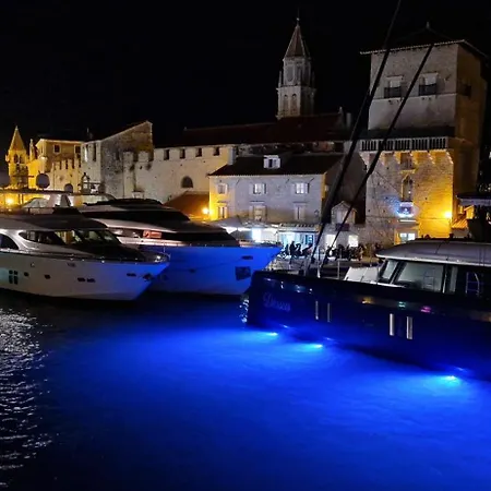 Croatia Trogir, 4 Rooms, Pool 4km Apartment *