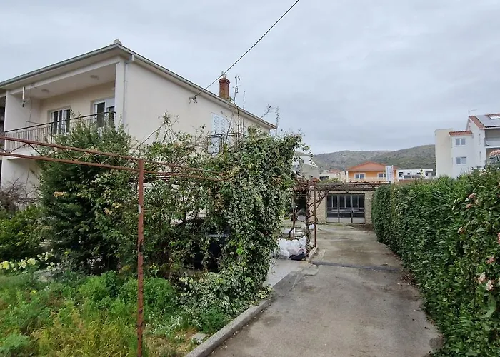 Appartement Croatia Trogir, 4 Rooms, Pool 4km