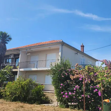 דירה Croatia Trogir, 4 Rooms, Pool 4km *