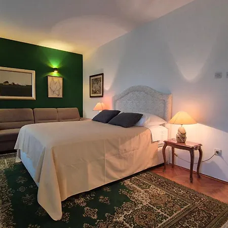 דירה Croatia Trogir, 4 Rooms, Pool 4km *