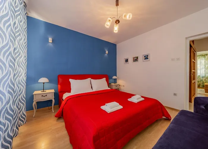 Croatia Trogir, 4 Rooms, Pool 4km *